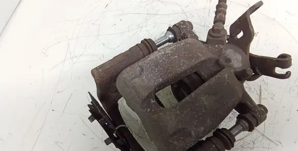 Opel Insignia A Rear brake caliper 13343575