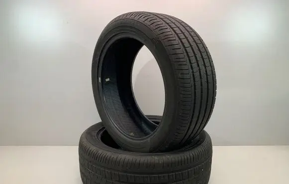 Volvo XC90 R20 summer tire 