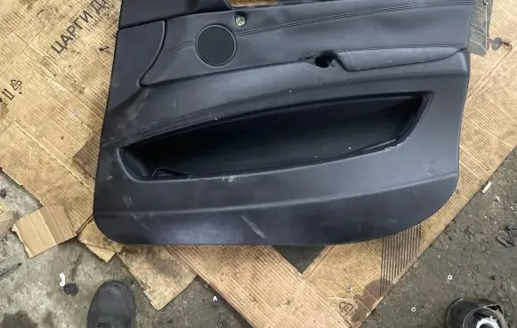BMW X5 E70 Front door card panel trim 01172007 00712718 6681773