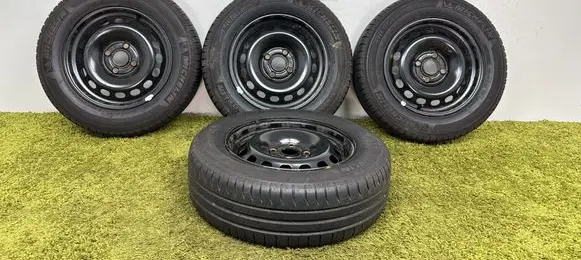 Audi 80 90 S2 B4 R15 steel rim 8a0601025g