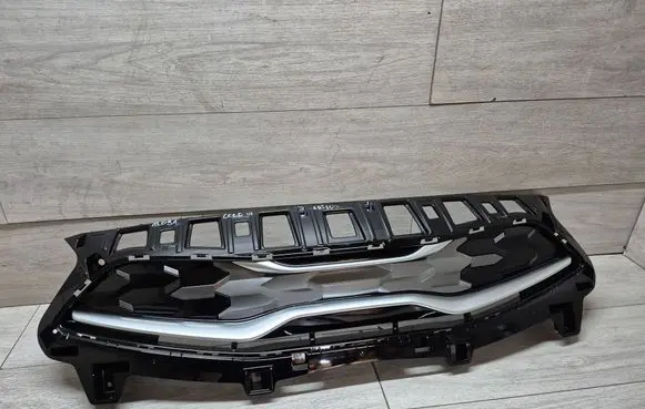 KIA Ceed Front bumper upper radiator grill 86350-CR300