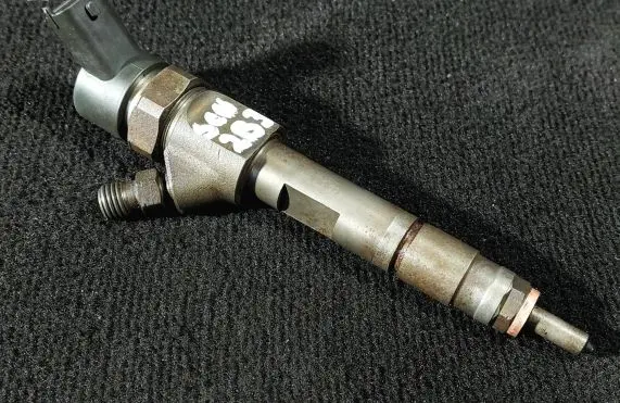 Renault Scenic II - Grand scenic II Fuel injector 2417 45110 4263