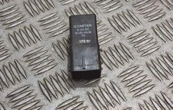 Citroen C5 Glow plug pre-heat relay 9640469680 51252002