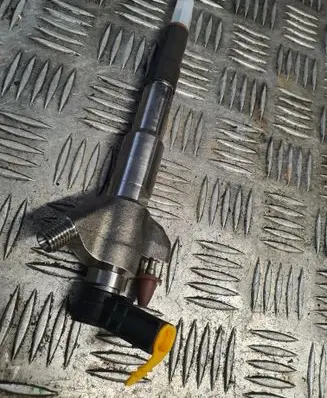 Renault Master III Fuel injector 166009567R