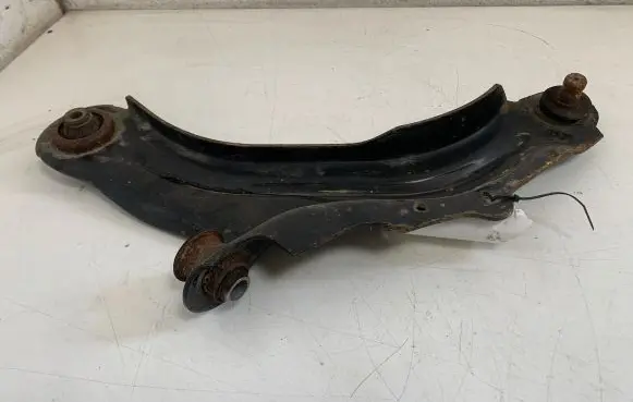 Renault Scenic II - Grand scenic II Front lower control arm/wishbone