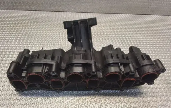 Volkswagen Transporter - Caravelle T5 Intake manifold 03L129711P