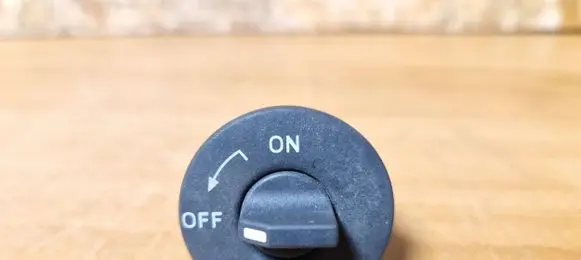 Passenger airbag on/off switch