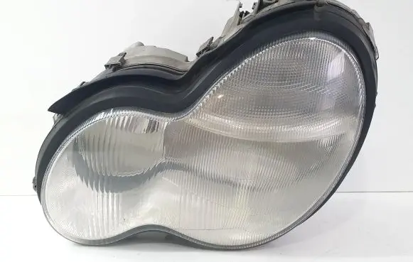 Mercedes-Benz C W203 Headlight/headlamp A2038201161