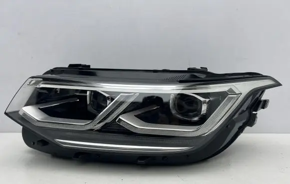 Volkswagen Tiguan Headlight/headlamp 5NB941081G