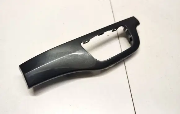 Audi Q7 4M Dashboard glove box trim 4M2853190n 05092017 4M2853190