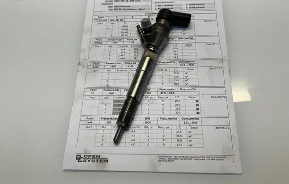 Mercedes-Benz B W246 W242 Fuel injector A6070700087 6070700087