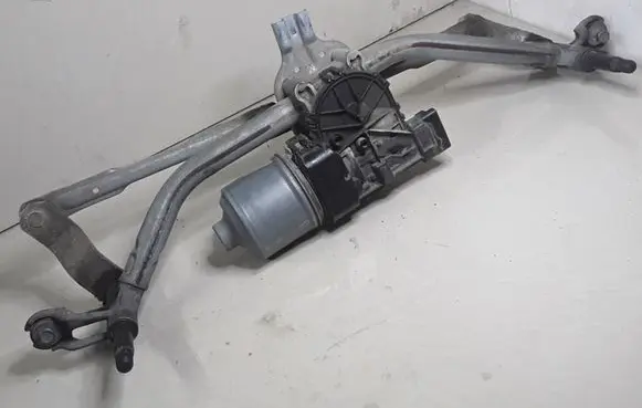 Peugeot 207 Front wiper linkage and motor 9650380780 0390241540 3397020769