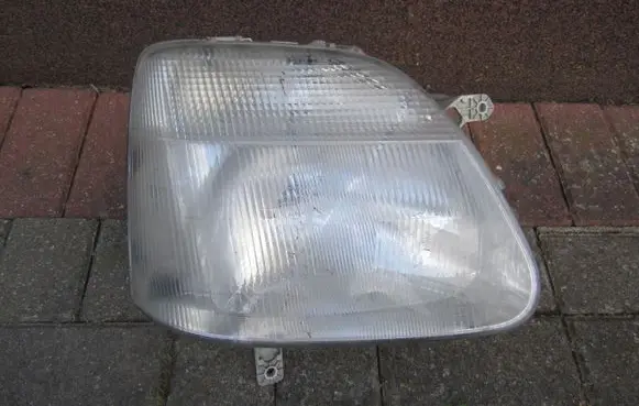 Suzuki Wagon R+ Headlight/headlamp 3510083E00 09204188