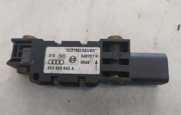 Audi A6 S6 C5 4B Airbag deployment crash/impact sensor 8E0959643A