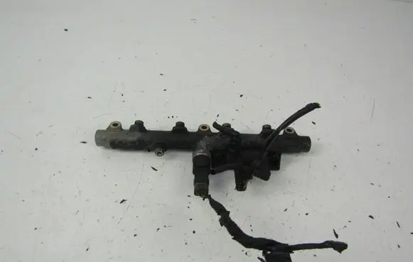 Peugeot 607 Fuel main line pipe 