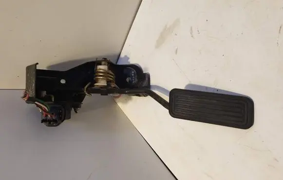 Toyota Corolla Verso E121 Accelerator throttle pedal 7811135030