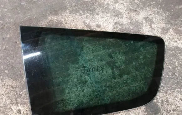 Renault Scenic III - Grand scenic III Rear side window