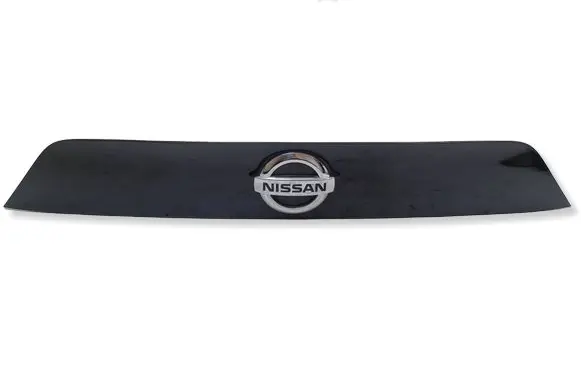 Nissan Qashqai Trunk door license plate light bar 5481U100