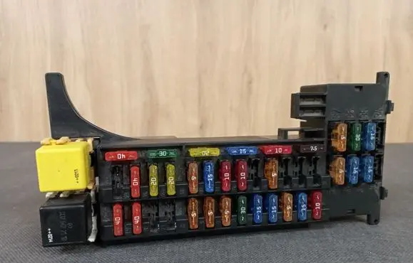Fuse box set