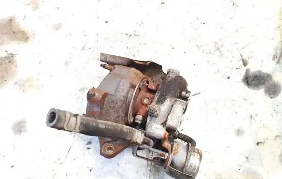 Nissan Almera Tino Turbo 144114u100 gt1549