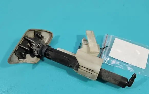 Ford Mondeo MK IV Headlight washer spray nozzle 7S7113L015BA IMPRK1606265
