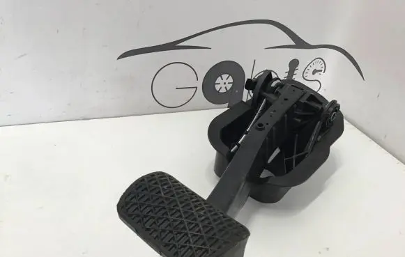 Mercedes-Benz GLC C254 Brake pedal A2062921200