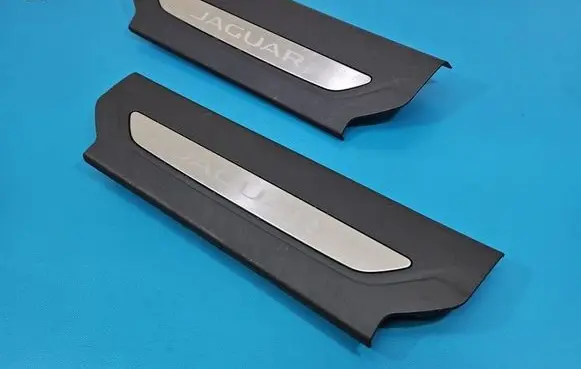 Jaguar F-Pace Foot area side trim HK8313201BF IMPRK1578527