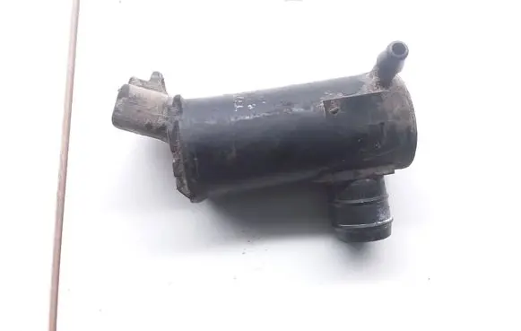 Toyota Avensis Verso Windscreen/windshield washer pump 8533033020 0602103860
