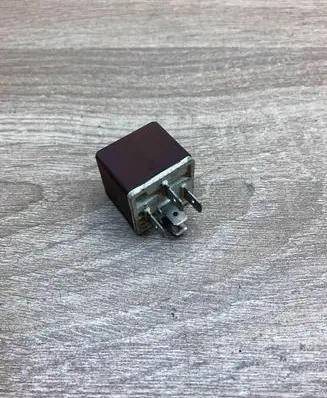 Renault Scenic I Other relay 7700810929