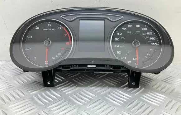 Speedometer (instrument cluster)