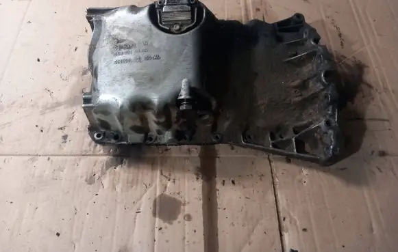 Volkswagen PASSAT B5.5 Oil sump 06B103603N