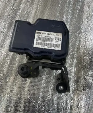Ford Mondeo MK IV ABS Pump 7G912C405AA