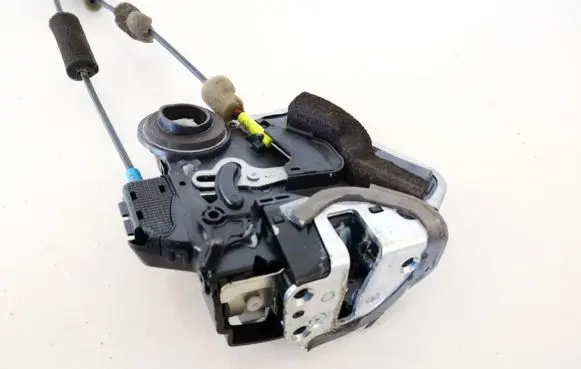 Lexus IS 220D-250-350 Rear door lock