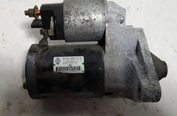 Renault Megane III Starter motor 8200665518 M000T4971ZT