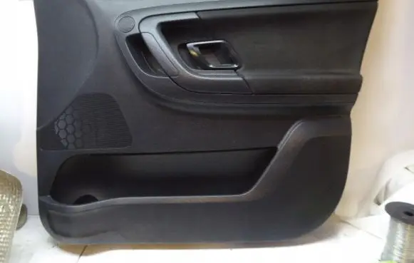 Skoda Roomster (5J) Front door card panel trim 5J7867012