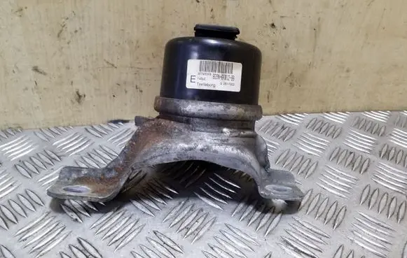 Volvo S60 Engine mount bracket 30793318 8G9N6F012BB