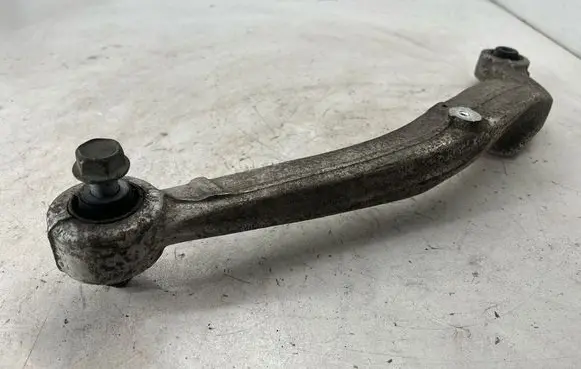 Nissan Rogue Rear control arm 55121JD05B