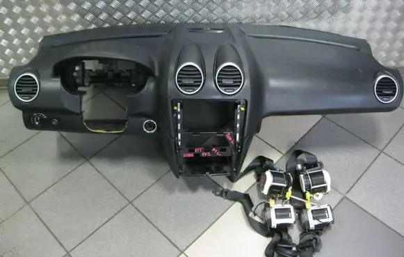 Mercedes-Benz ML W164 Dashboard