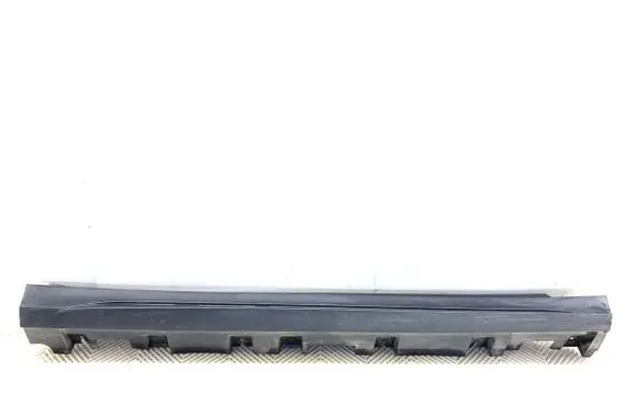 Mercedes-Benz GLE W167 Front sill (body part) A1676902104
