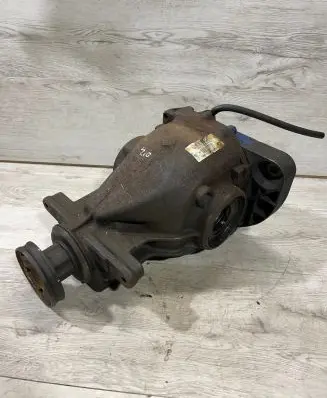 BMW X5 E53 Rear differential 7534576 9004077 20300001