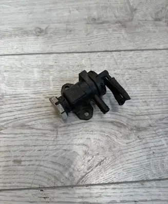 BMW 3 F30 F35 F31 Turbo solenoid valve 8509323 BMW1174