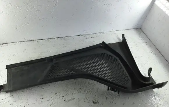 BMW X5 F15 Wiper trim 15671610 9245593 068570000