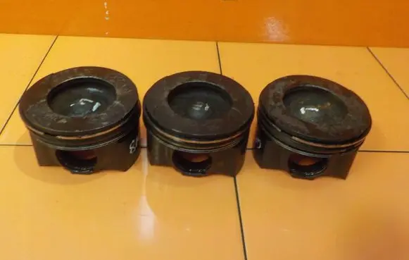 Ford Transit VII Piston 8MB8