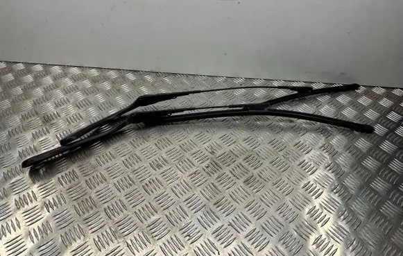 BMW 3 E92 E93 Windshield/front glass wiper blade 7253398 7253399