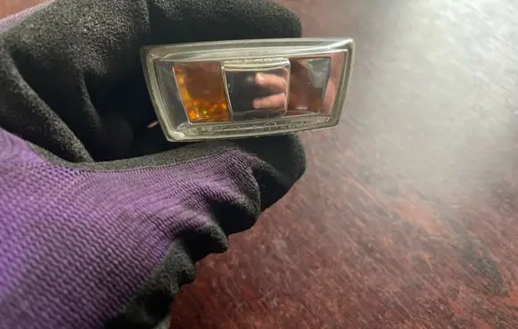 Opel Astra H Front fender indicator light 13252455