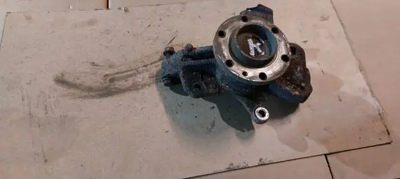 Mercedes-Benz Sprinter W906 Front wheel hub