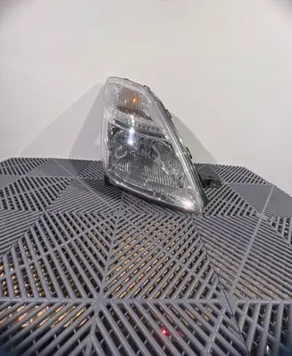 Toyota Prius (XW20) Headlight/headlamp 8K0929915