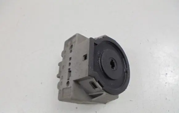 Ford Focus Ignition lock contact AA6T11572AA