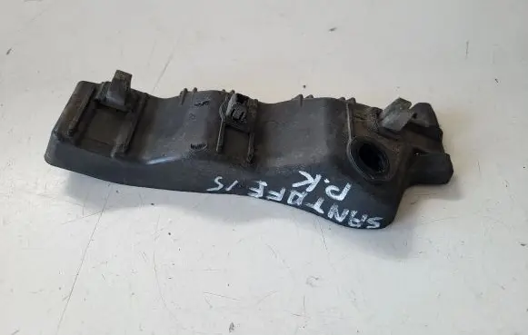 Hyundai Santa Fe Front bumper mounting bracket