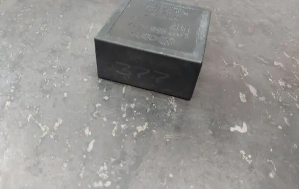 Skoda Octavia Mk1 (1U) Other relay 4B0955531A 377